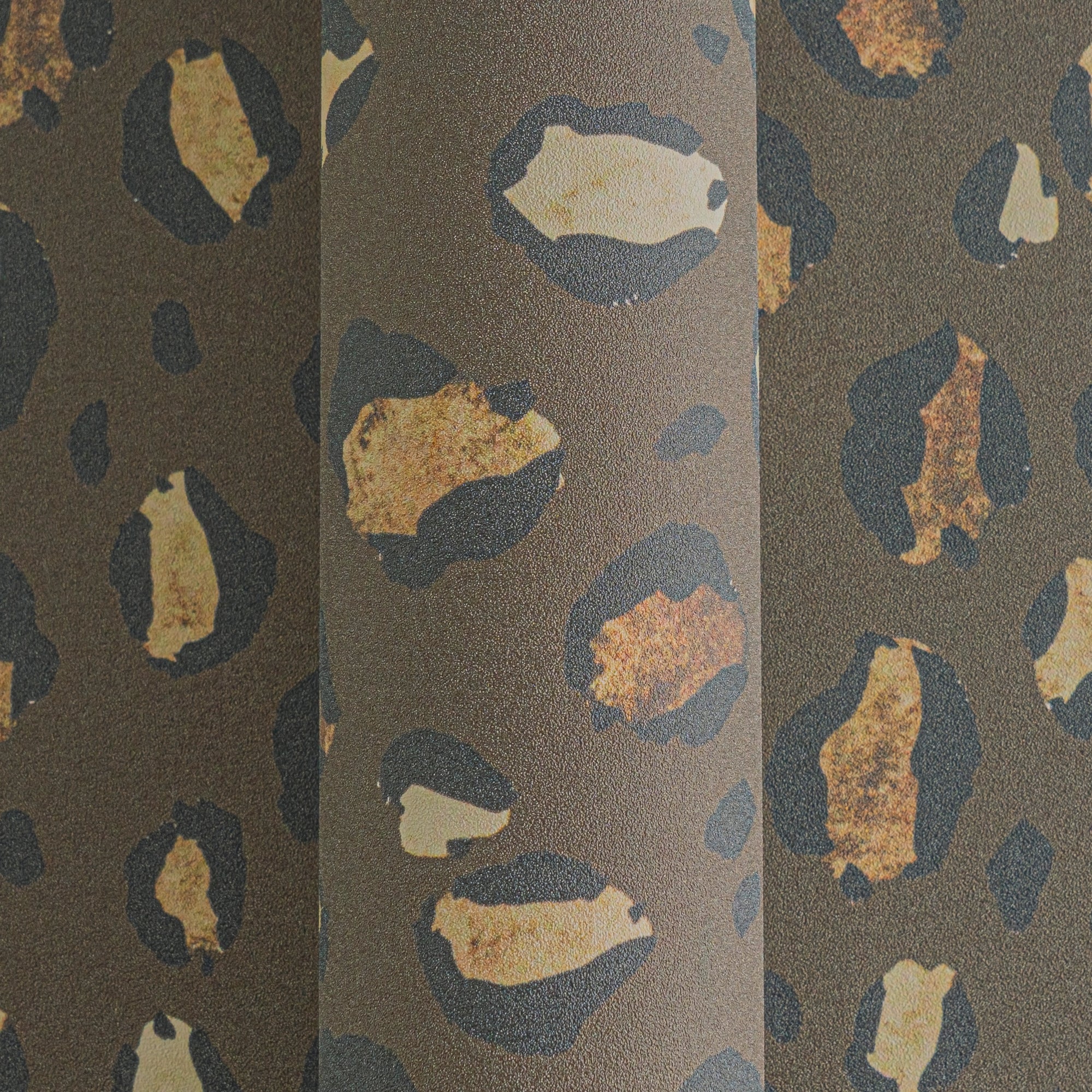 High-quality wallpaper from the Anna D'Andrea collection in brown 