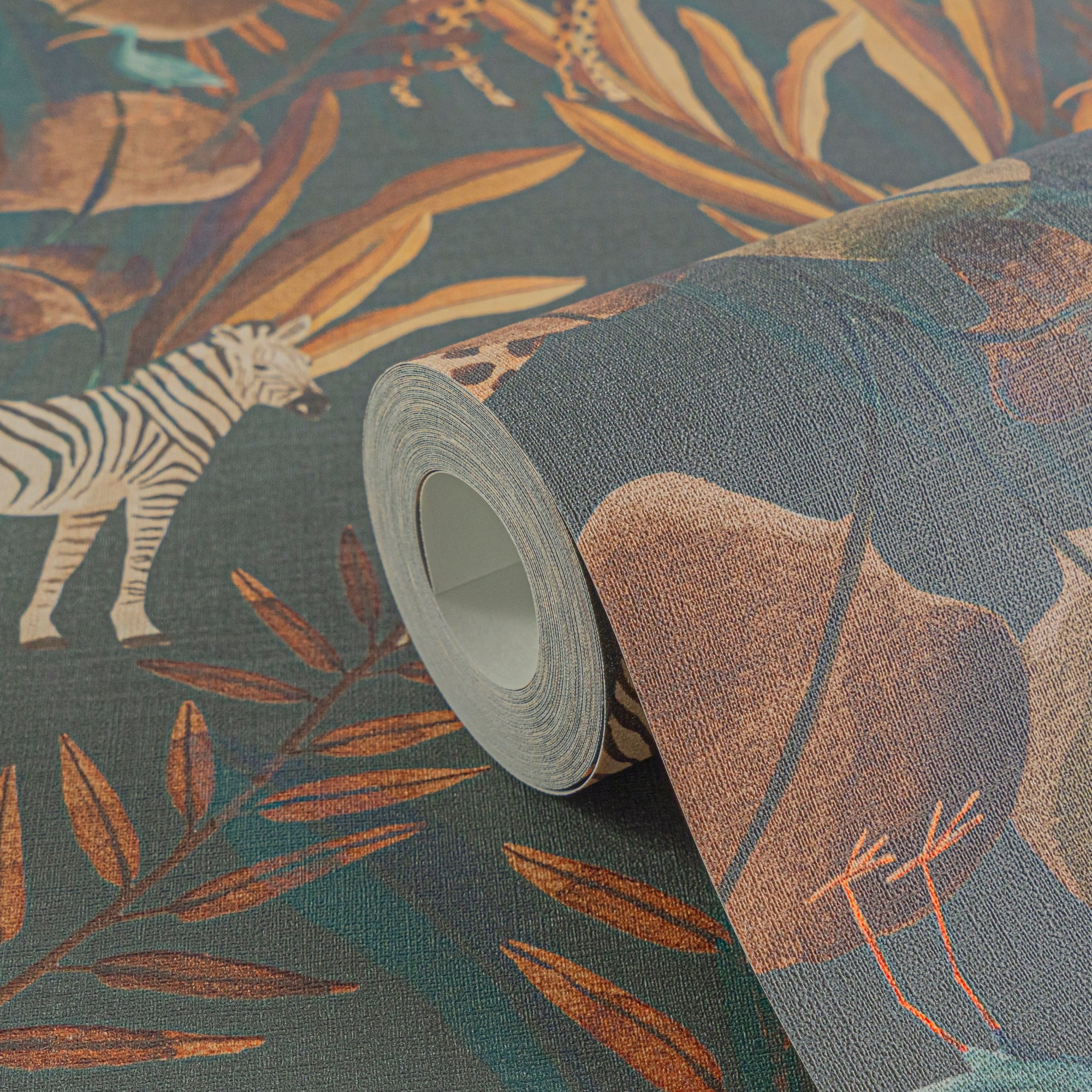 High-quality wallpaper from the Anna D'Andrea collection in blue 