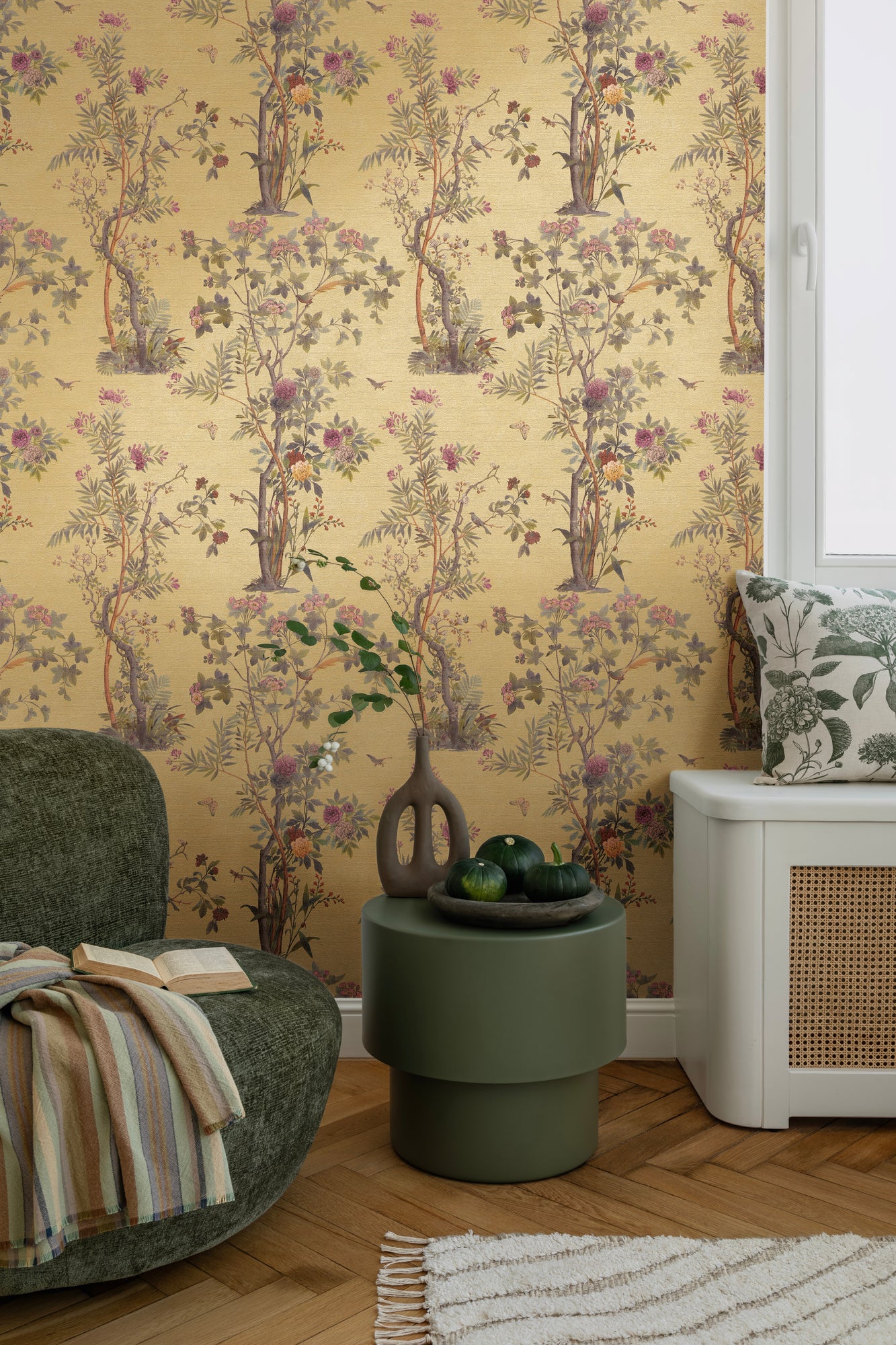 Premium Non-Woven Wallpaper Green Floral