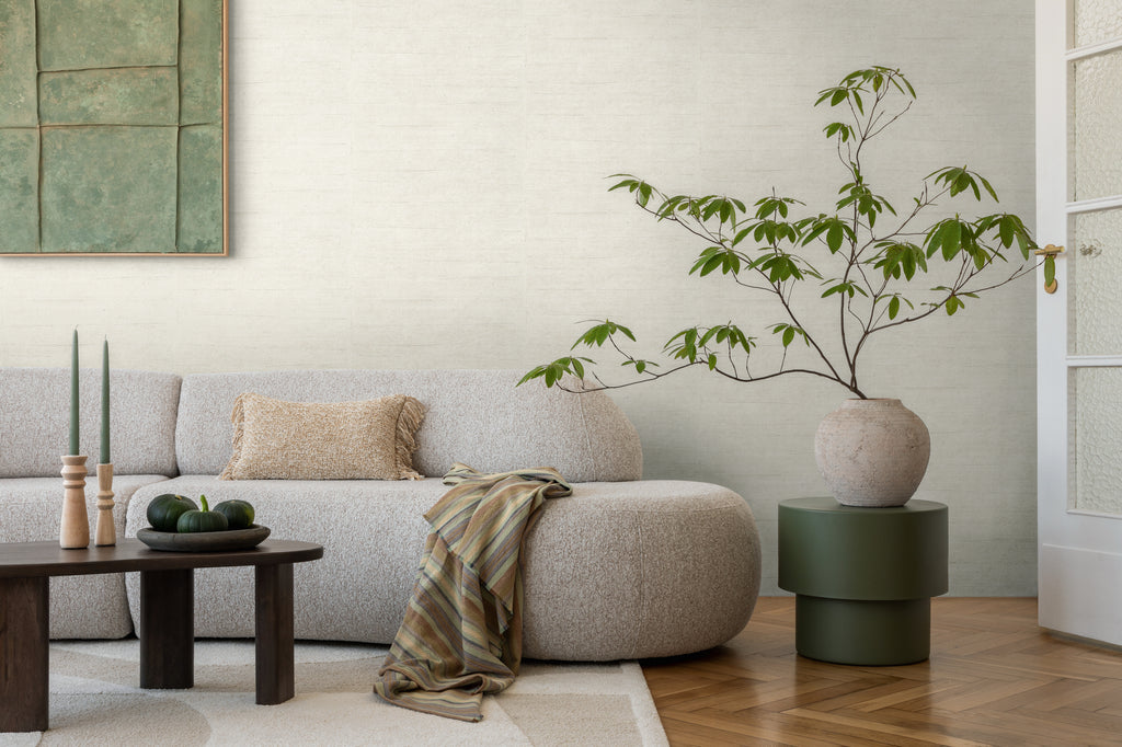 High-quality wallpaper from the History of Art 2 collection in cream 