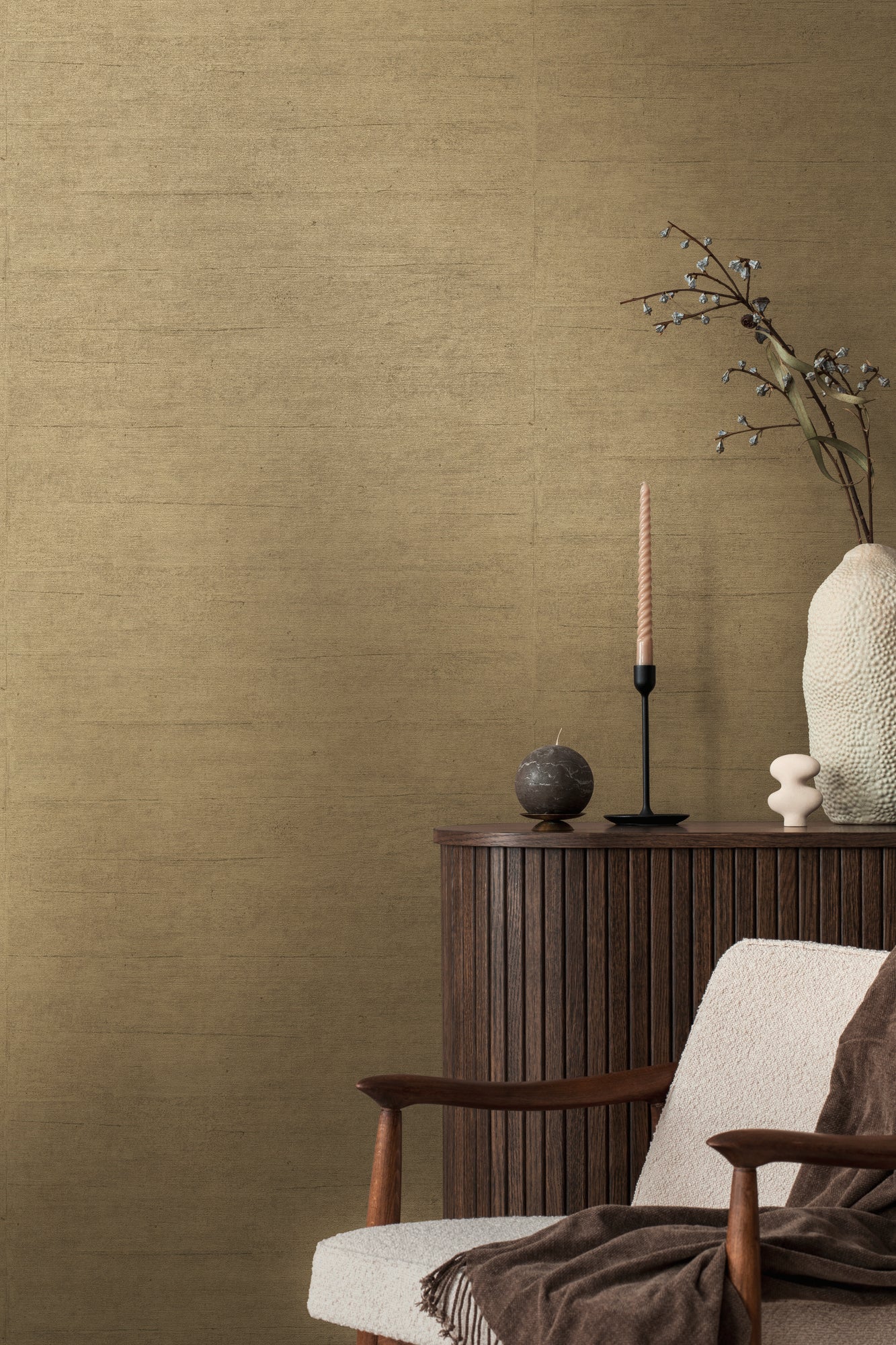 High-quality wallpaper from the History of Art 2 collection in brown 