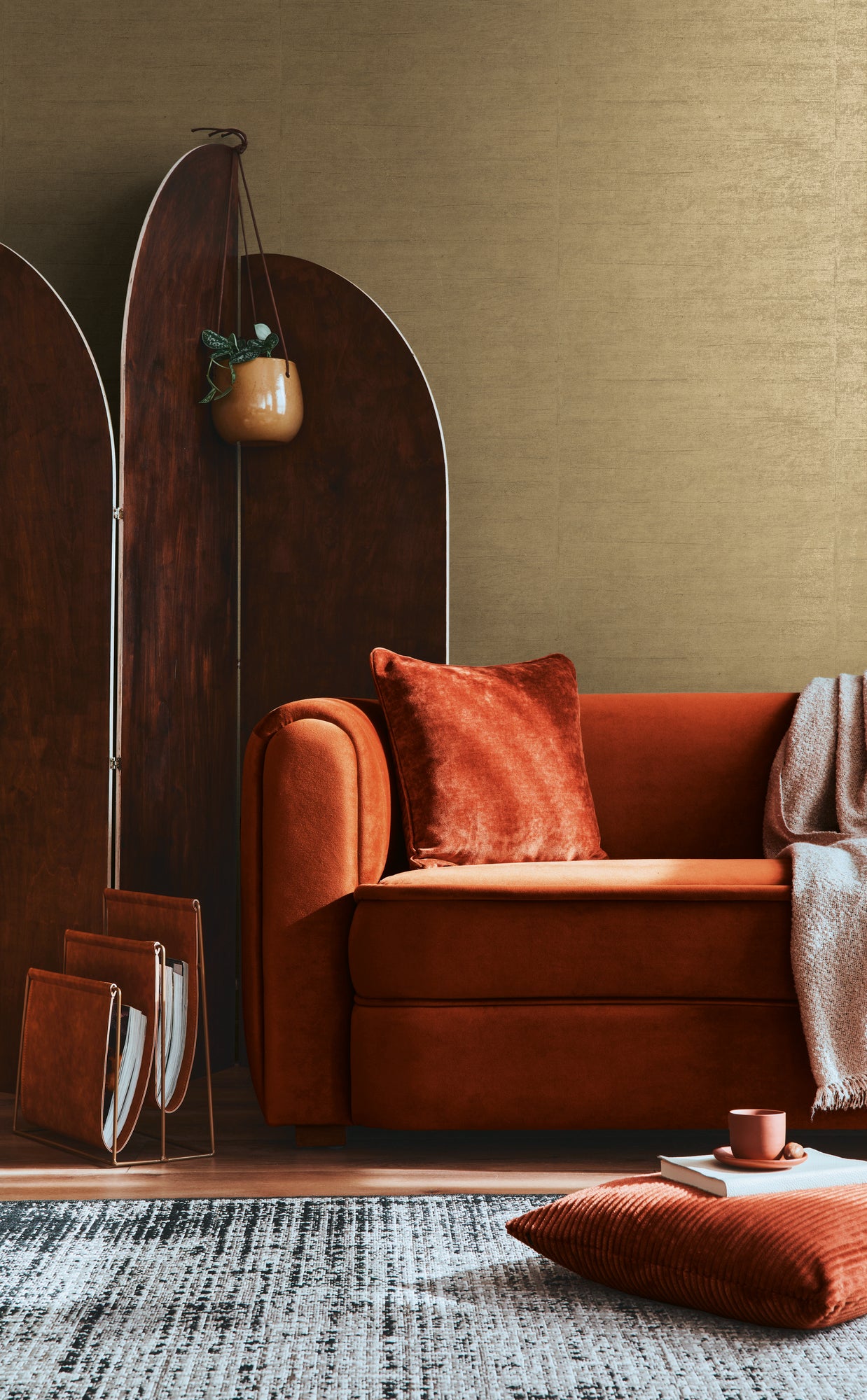 High-quality wallpaper from the History of Art 2 collection in brown 