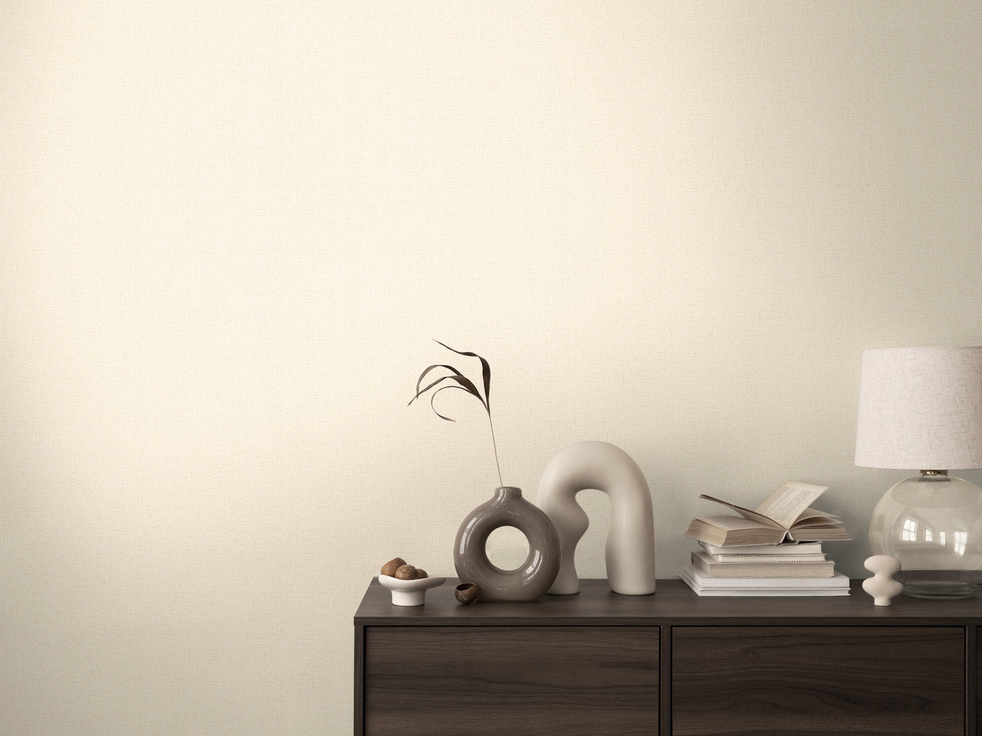 Hochwertige  Tapete aus der Kollektion CosmoLiving in Creme