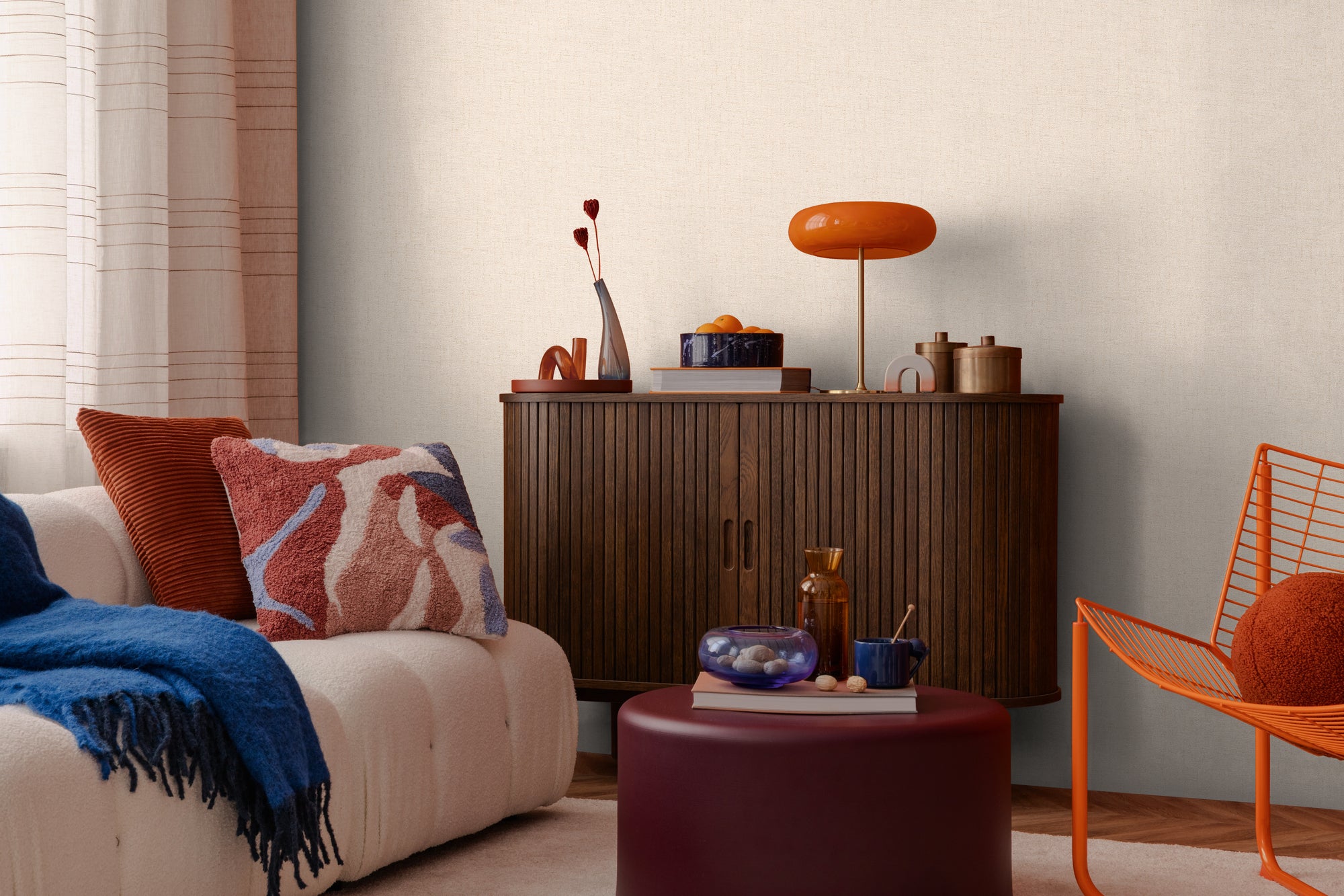 Hochwertige  Tapete aus der Kollektion CosmoLiving in Creme