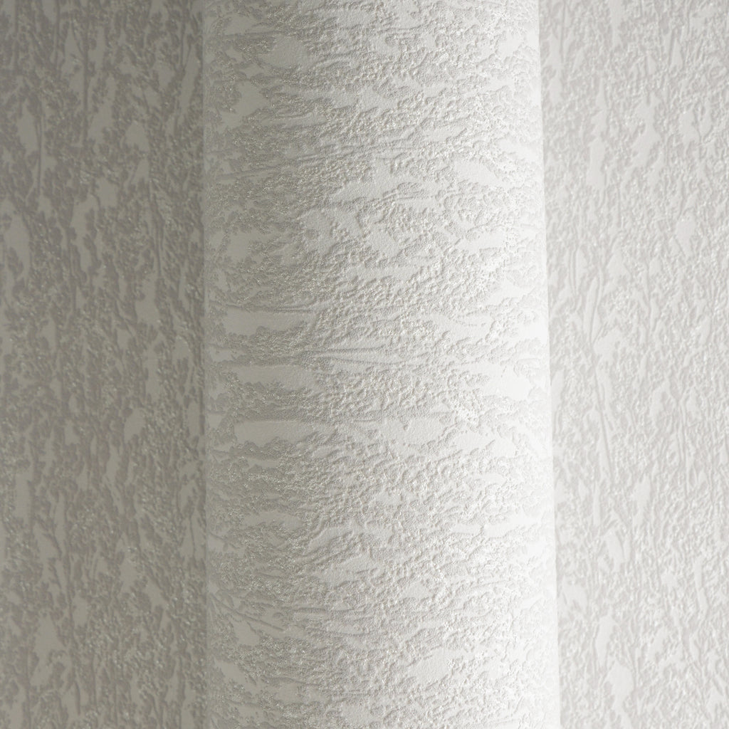 High-quality wallpaper from the Hygge III collection in grey 