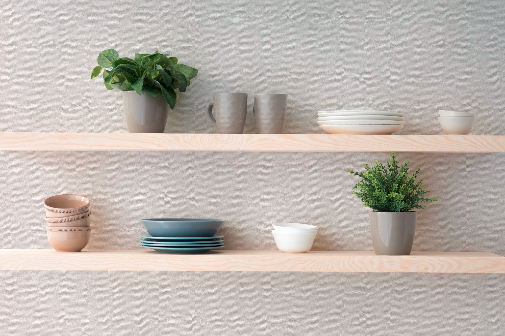 High-quality wallpaper from the Hygge III collection in grey 