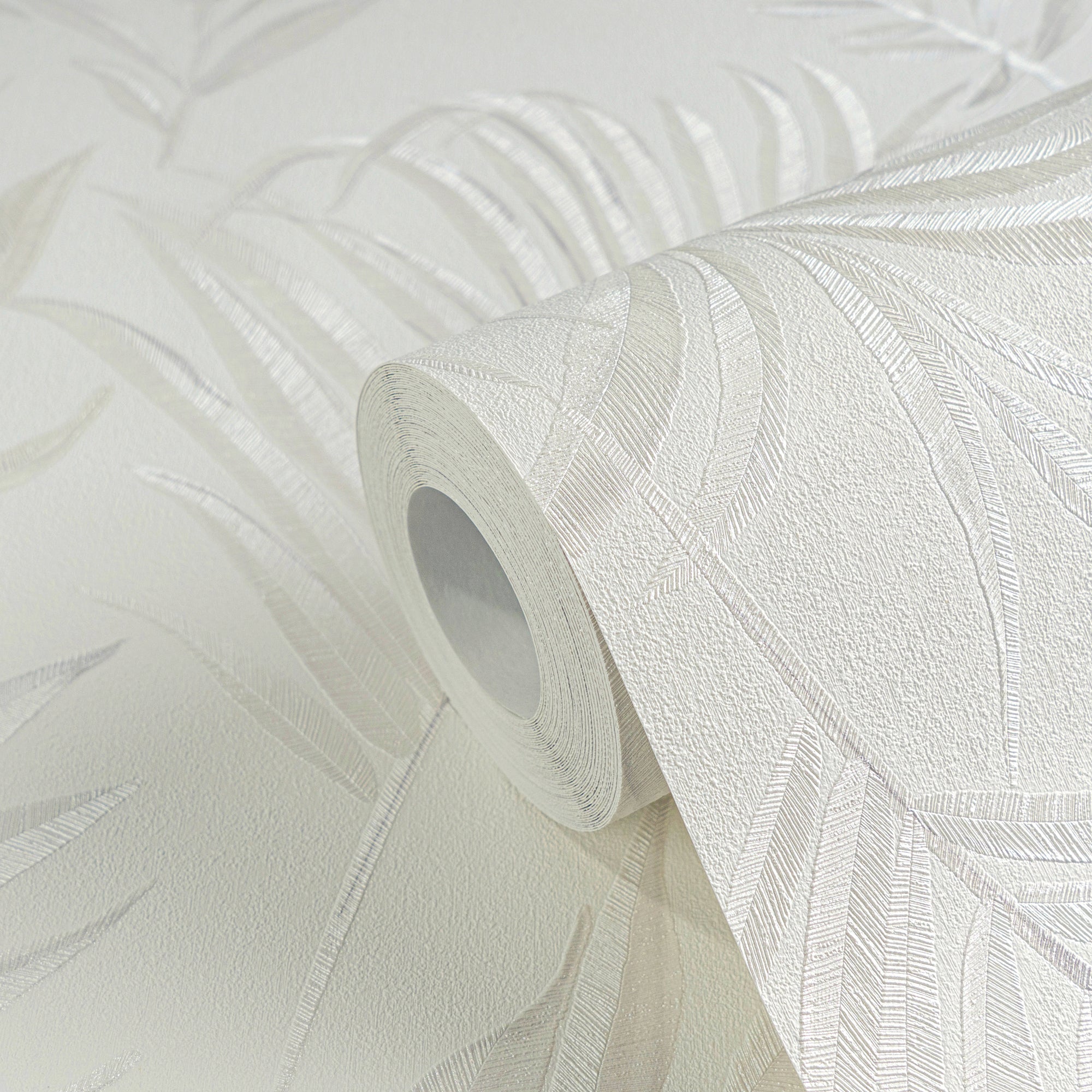 Hochwertige  Tapete aus der Kollektion CosmoLiving in Weiß