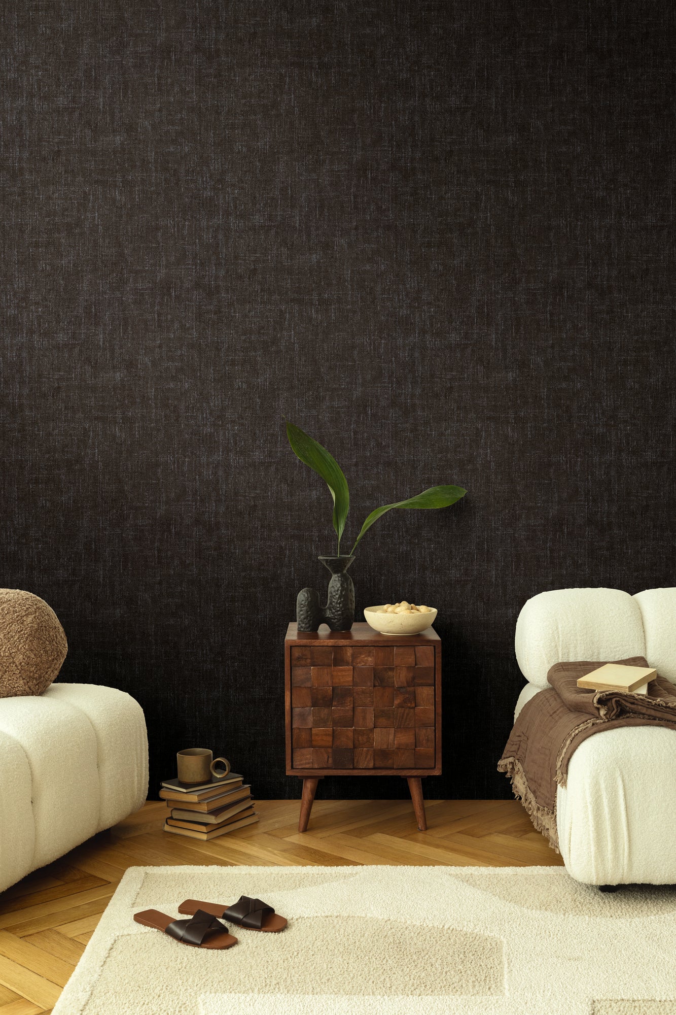 High-quality wallpaper from the CosmoLiving collection in black 