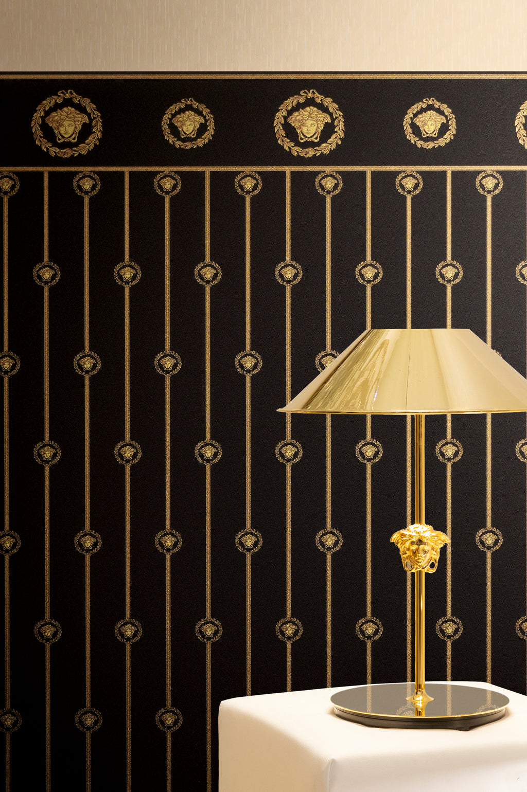 Versace 6 non-woven wallpaper