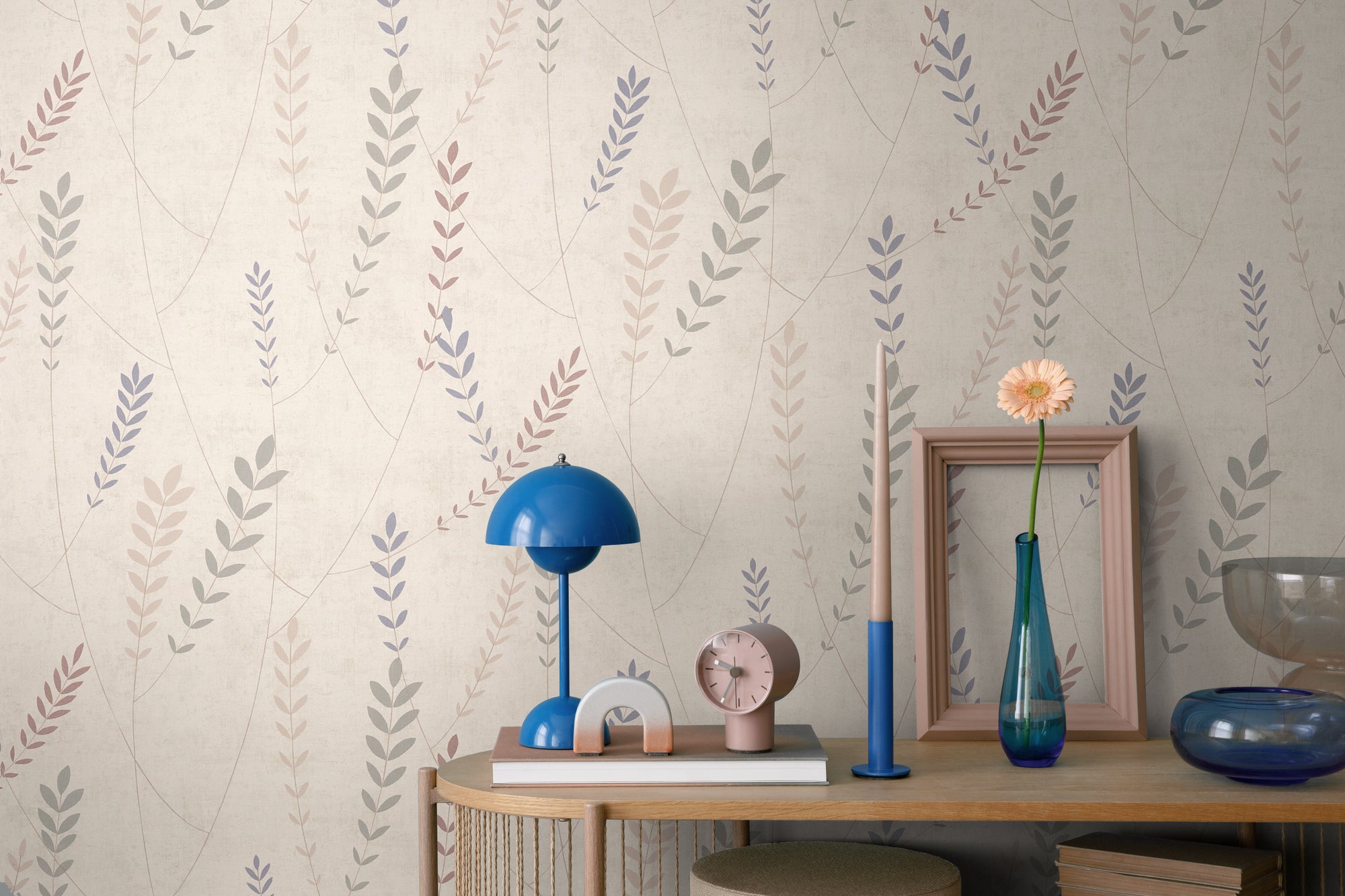 High-Quality Non-Woven Wallpaper Beige Floral