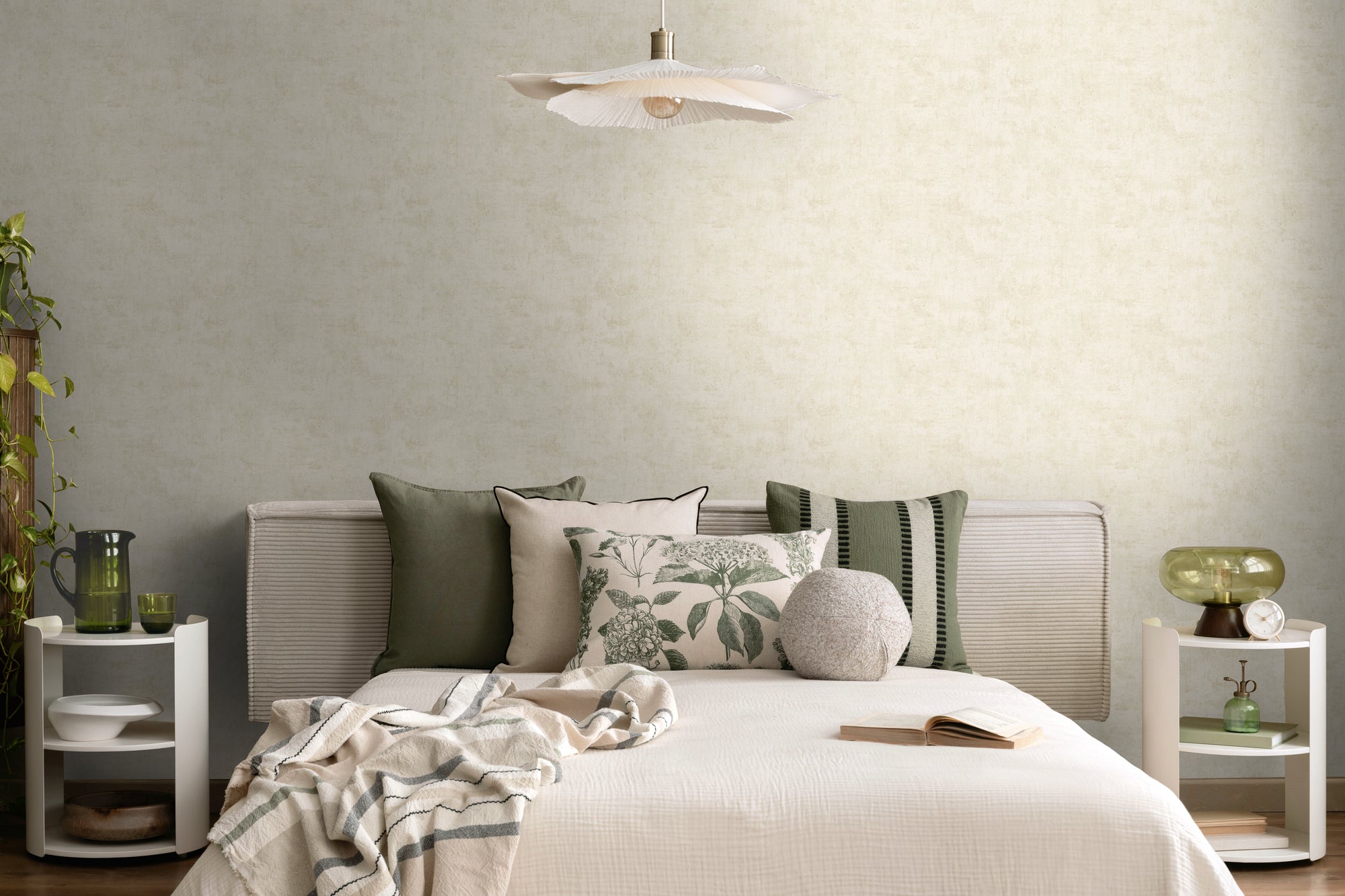 High-quality wallpaper from the Nordic Feeling collection in beige 