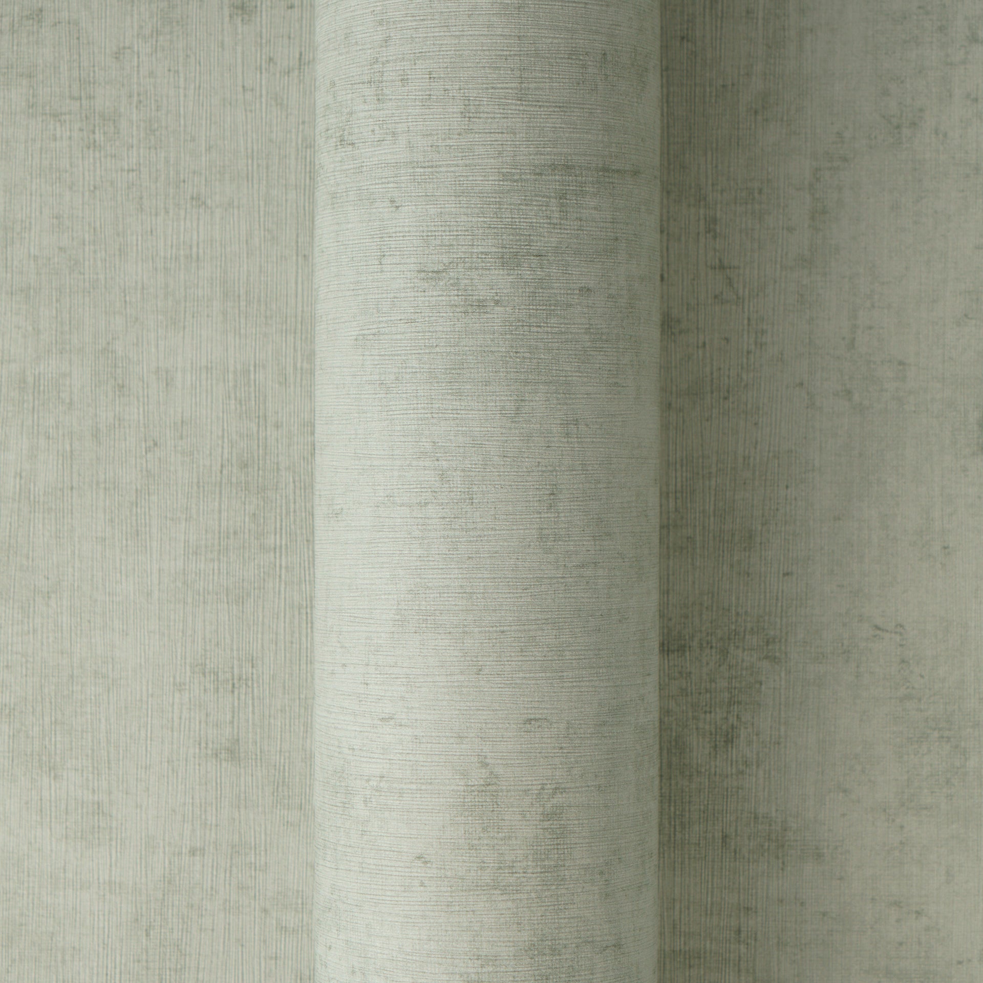 High-quality wallpaper from the Pintwalls III collection in green 