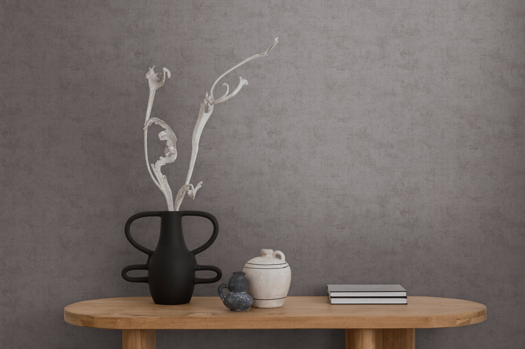 High-quality wallpaper from the Pintwalls III collection in grey 