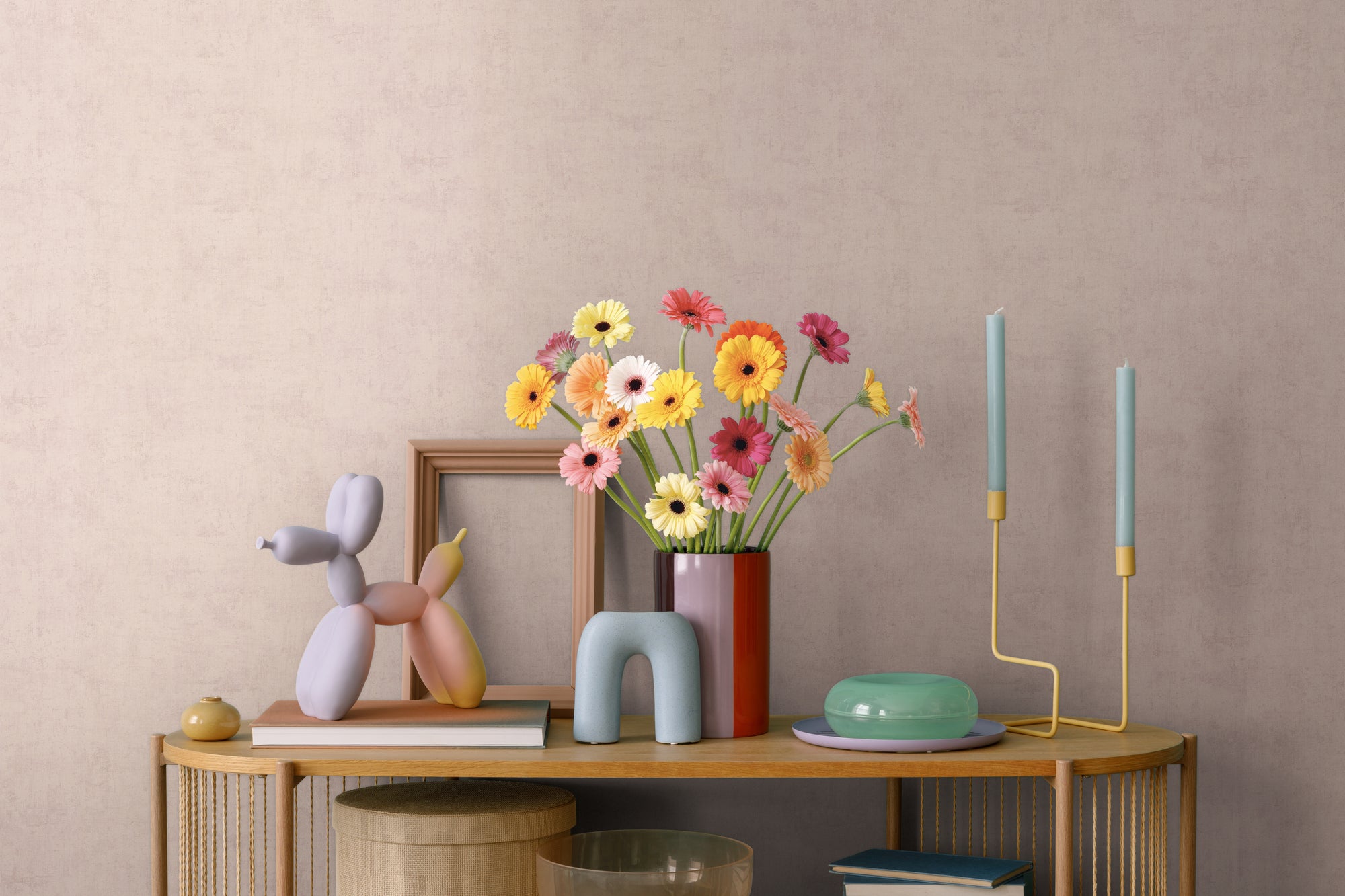 High-quality wallpaper from the Pintwalls III collection in pink 