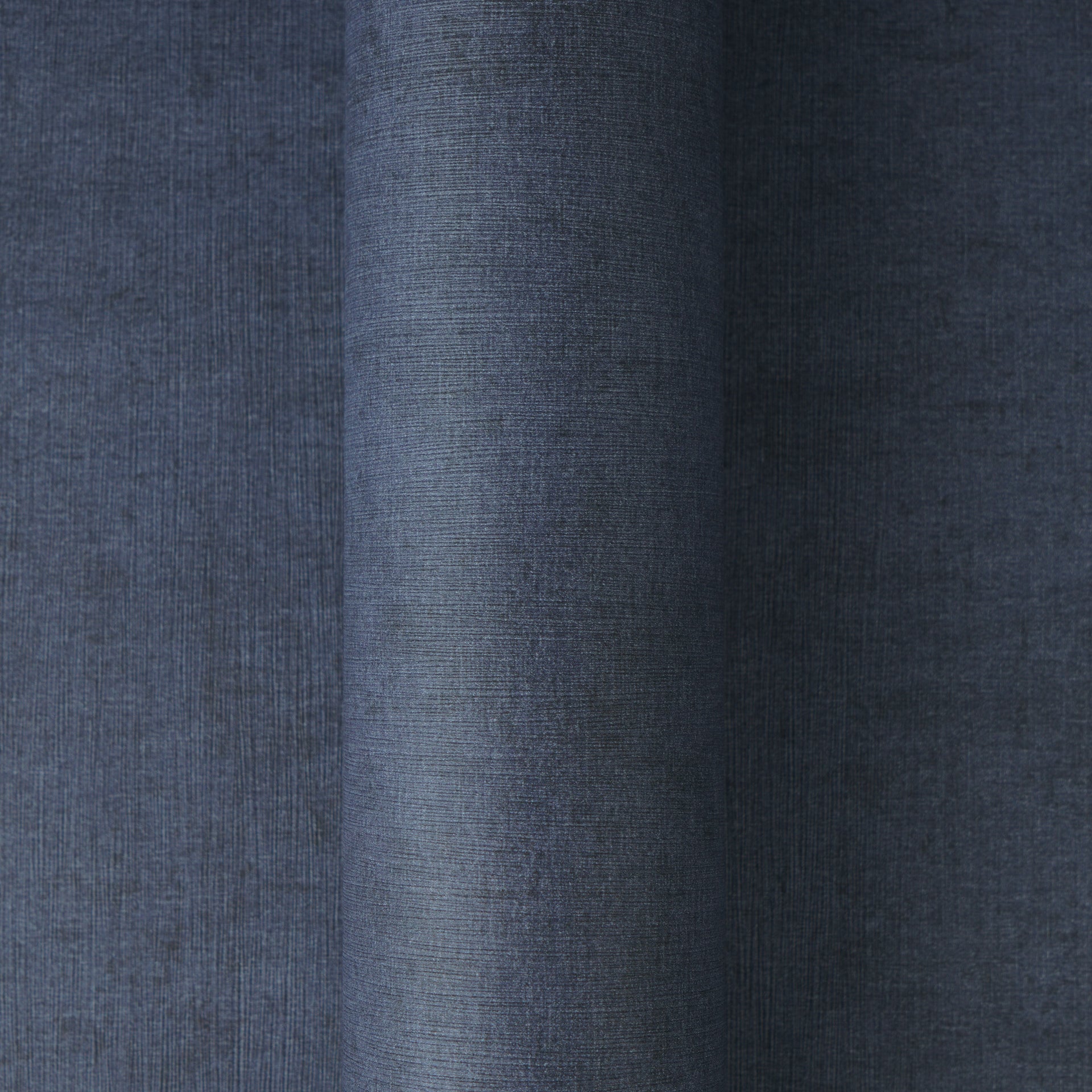 High-quality wallpaper from the Pintwalls III collection in blue 