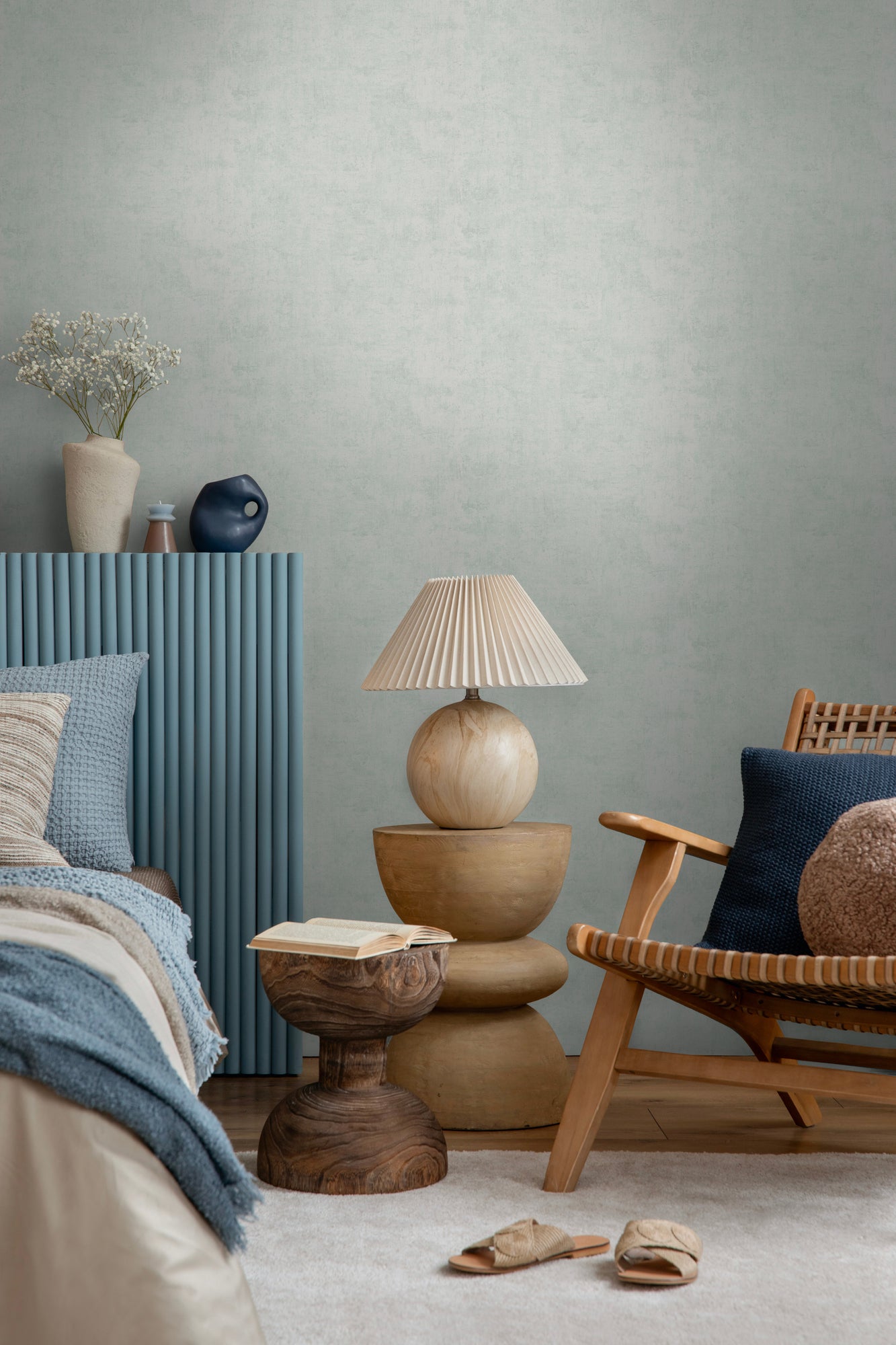 High-quality wallpaper from the Nordic Feeling collection in blue 