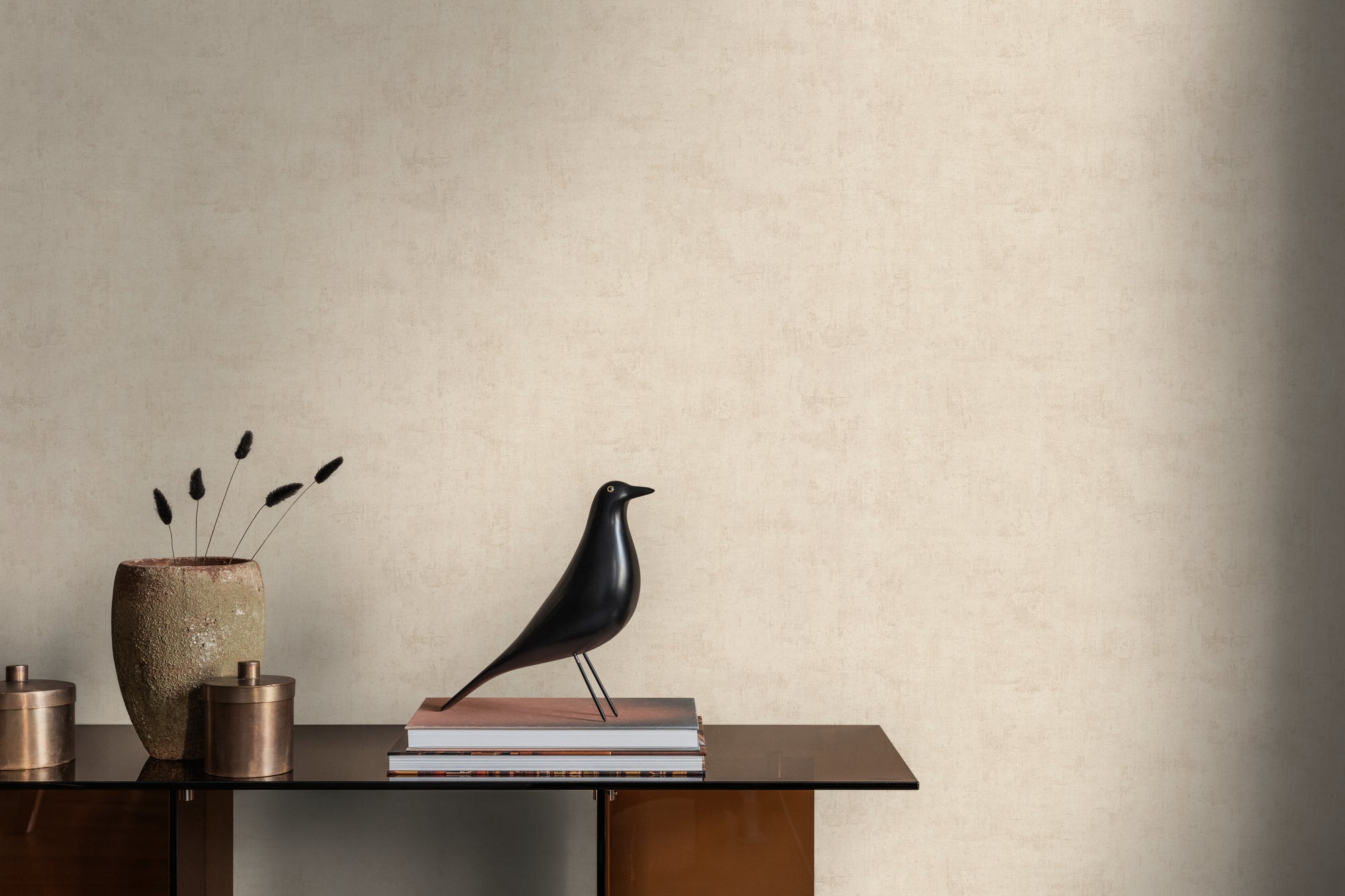 High-quality wallpaper from the Pintwalls III collection in grey 