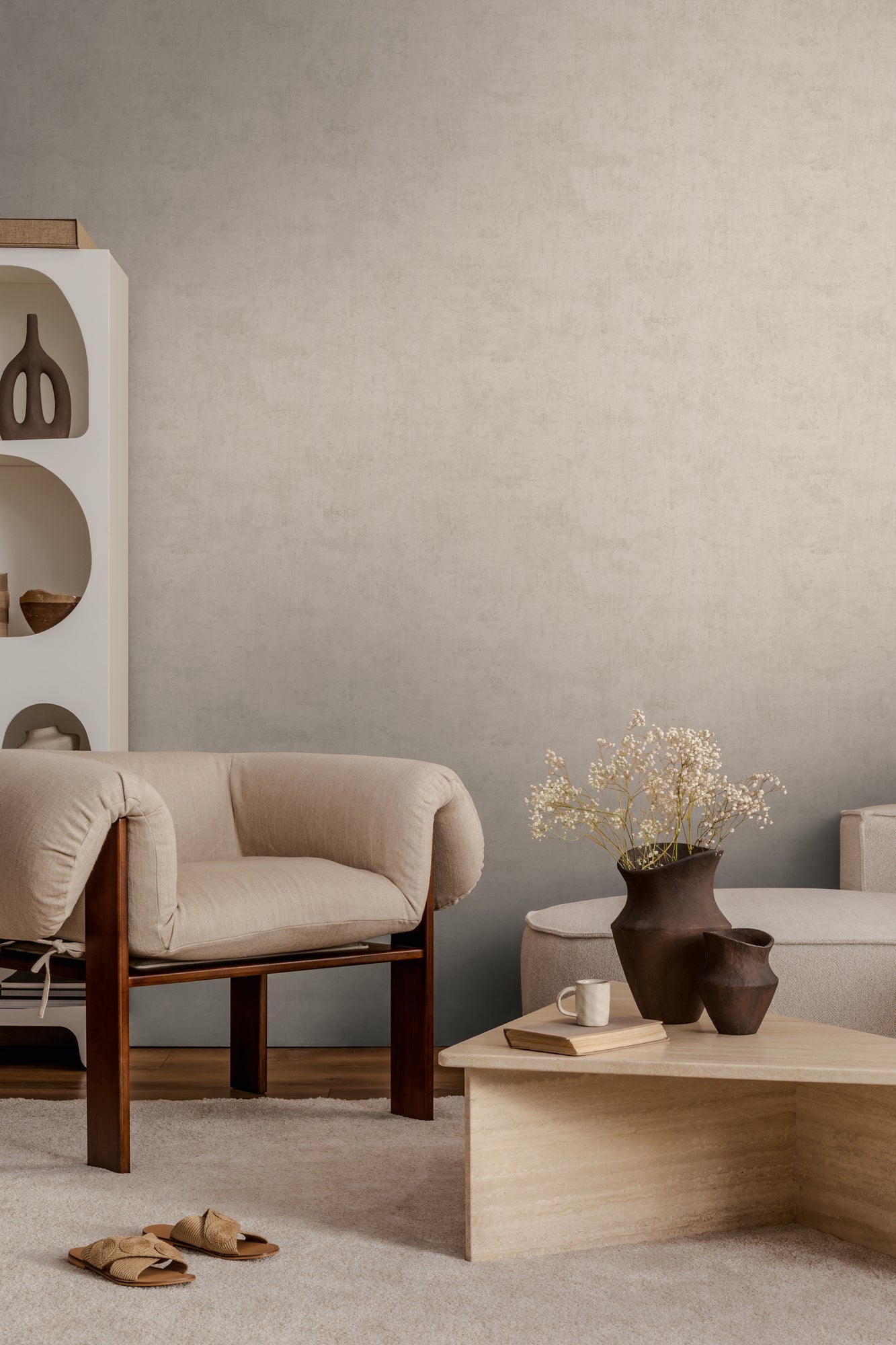 High-quality wallpaper from the Nordic Feeling collection in grey. 