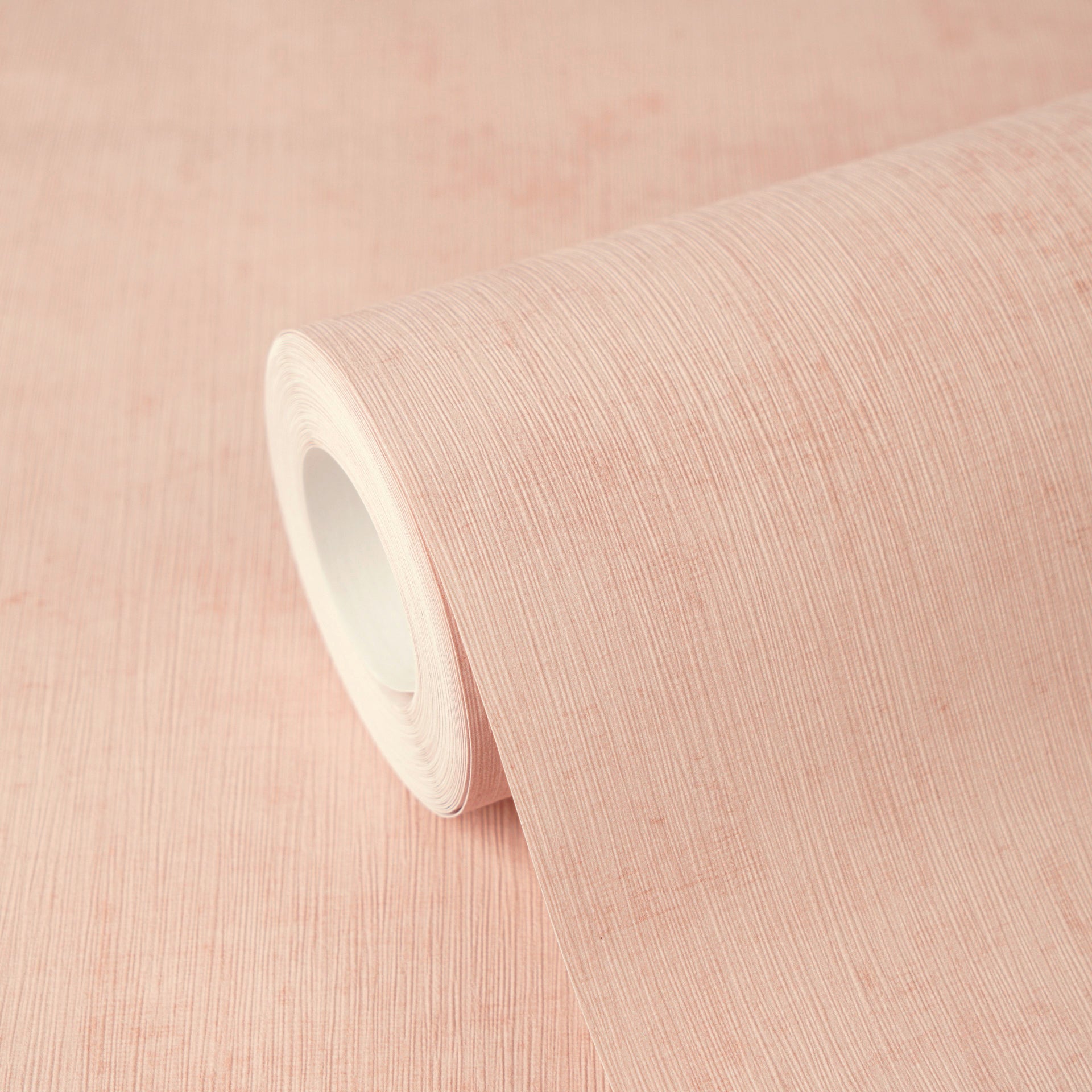 High-quality wallpaper from the Nordic Feeling collection in pink 