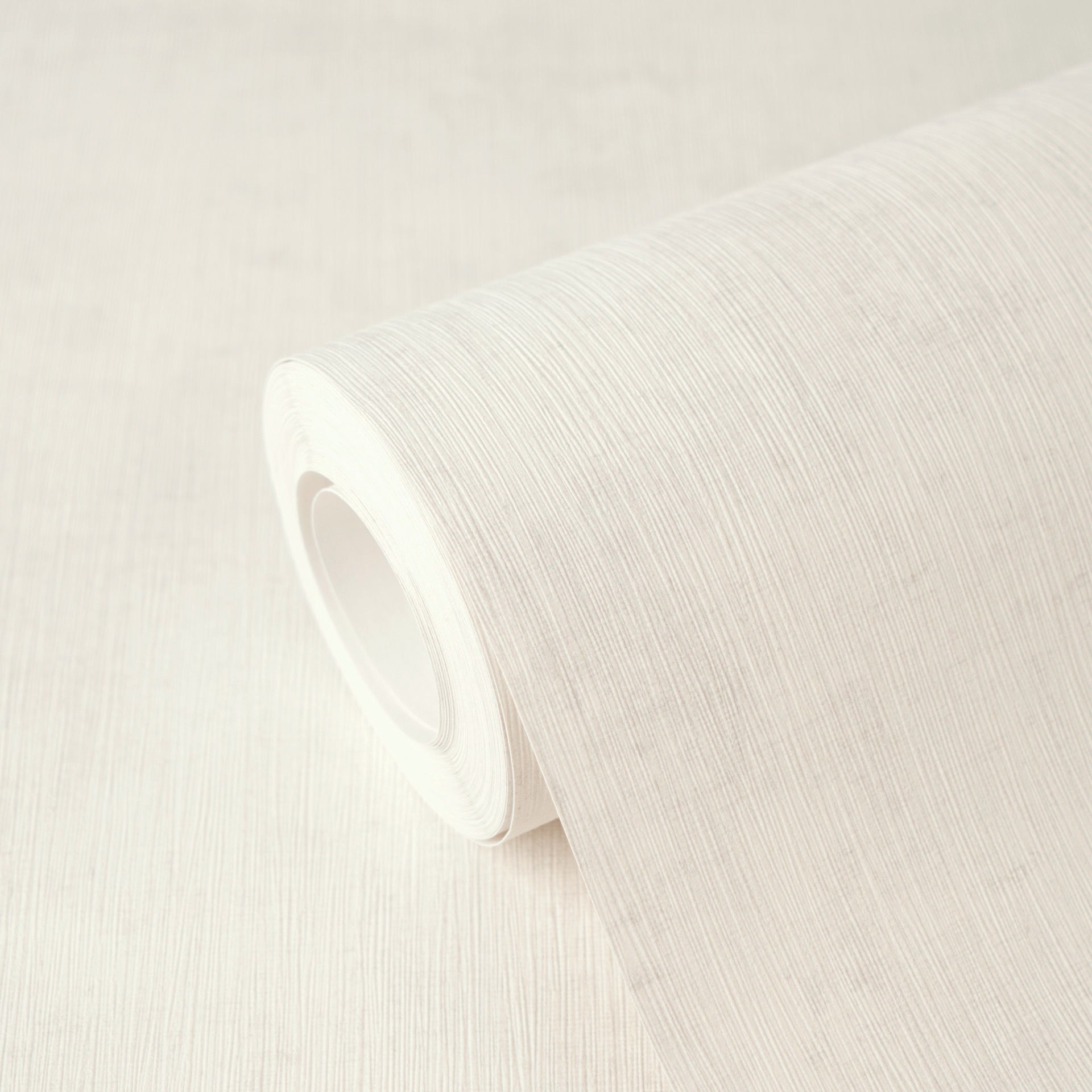 High-quality wallpaper from the Pintwalls III collection in grey 