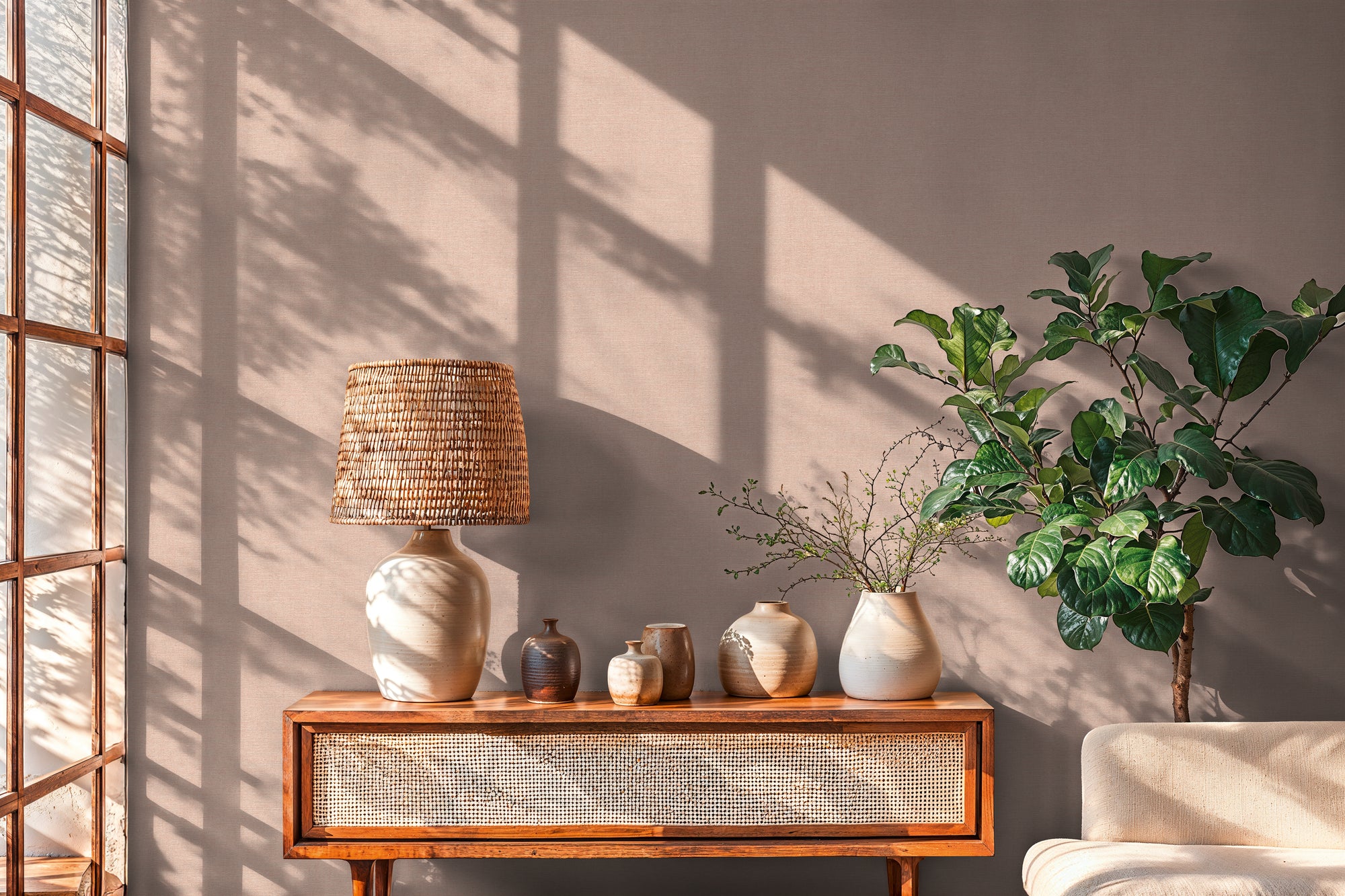 High-quality wallpaper from the Pintwalls III collection in pink 