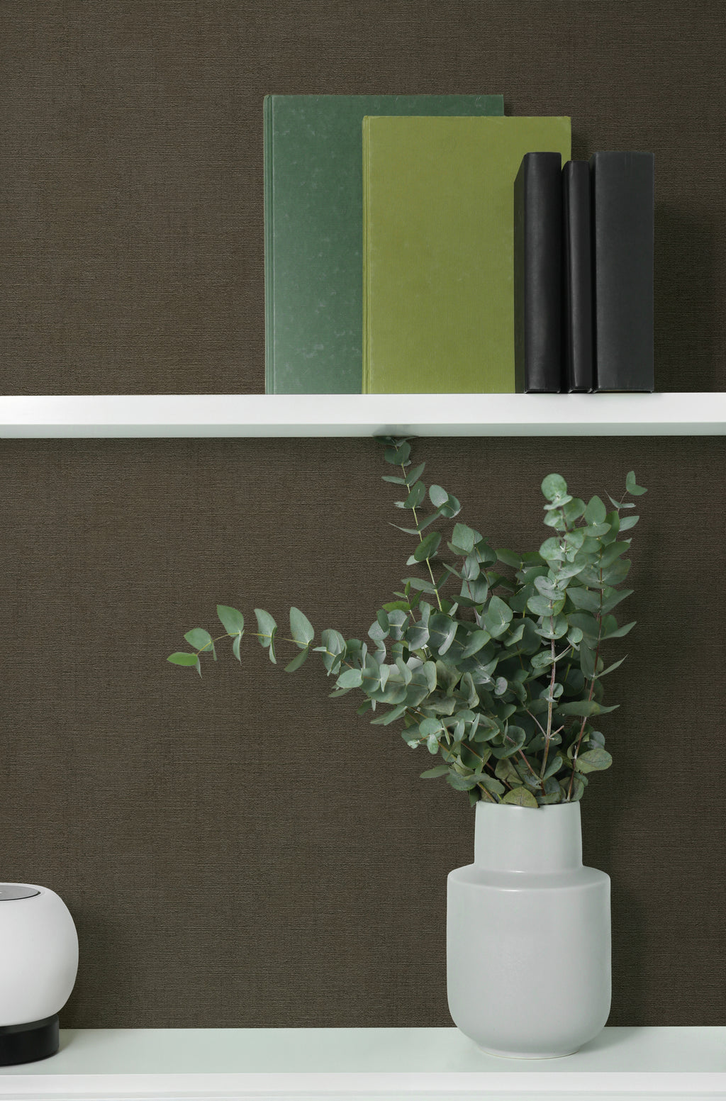 Hochwertige Tapete aus der Kollektion Pintwalls III in Schwarz