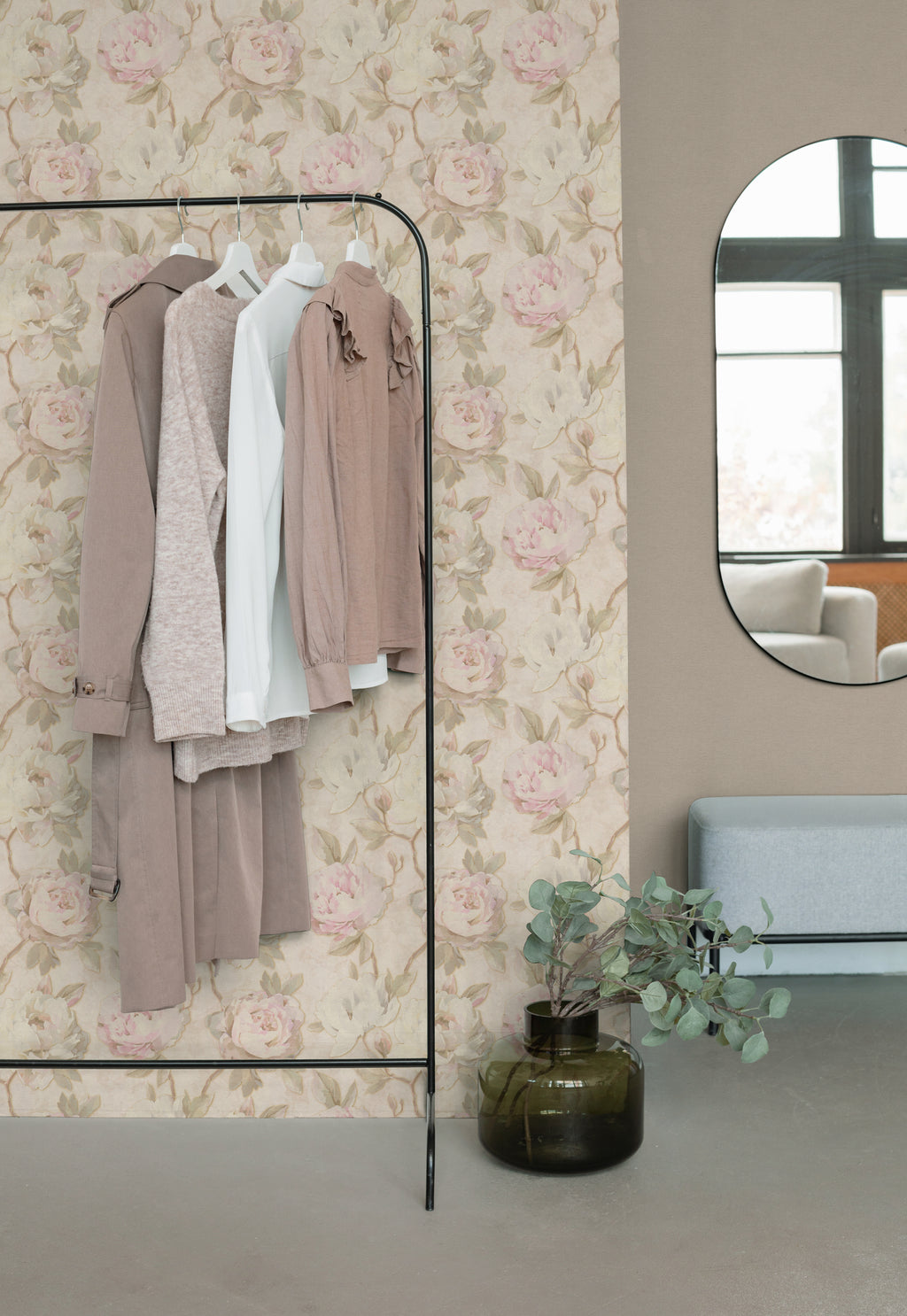 Hochwertige Vliestapete Creme Floral