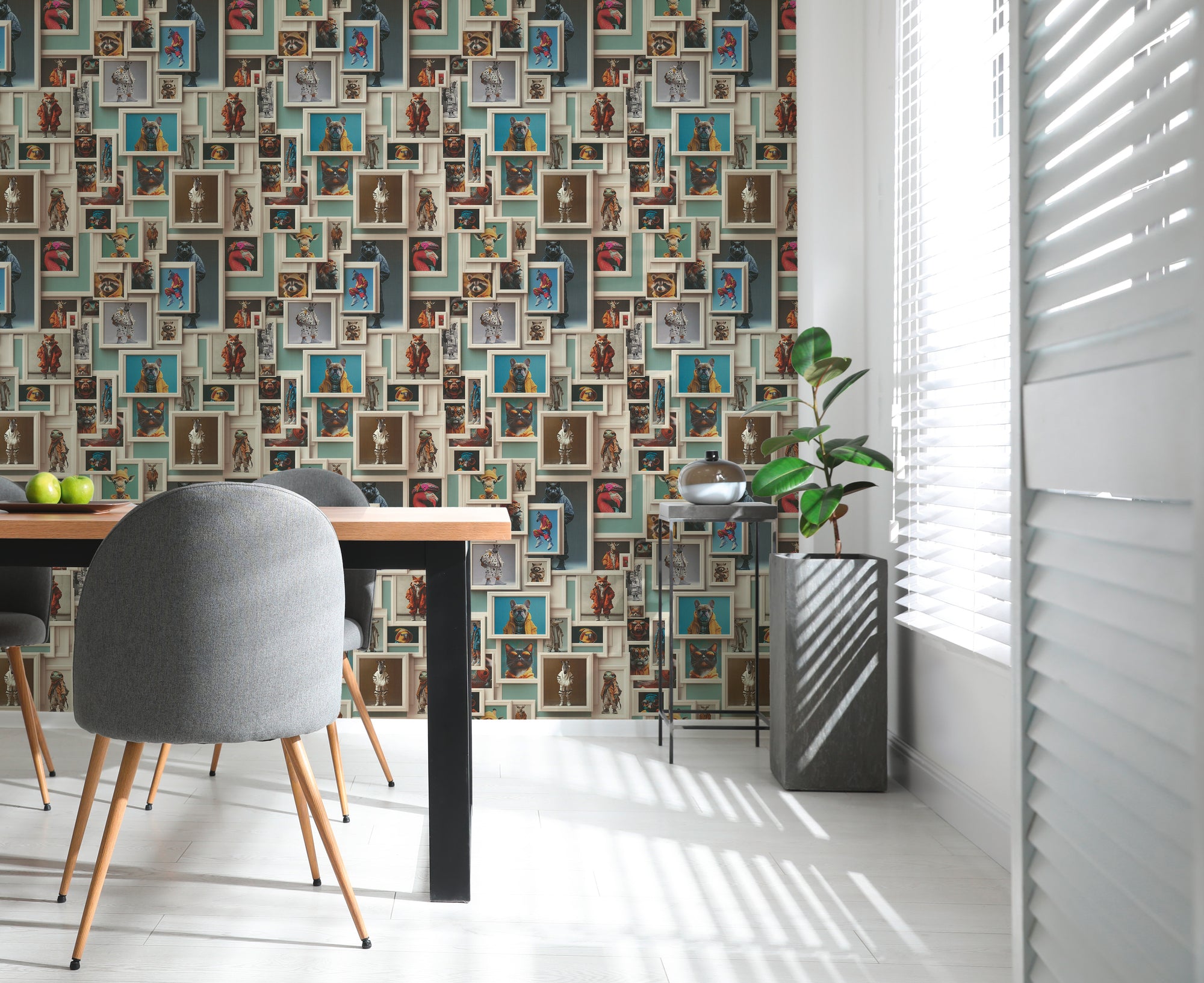 High-Quality Non-Woven Wallpaper Beige Animals
